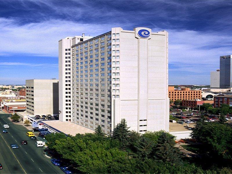 Coast Edmonton Plaza Hotel By Apa Εξωτερικό φωτογραφία